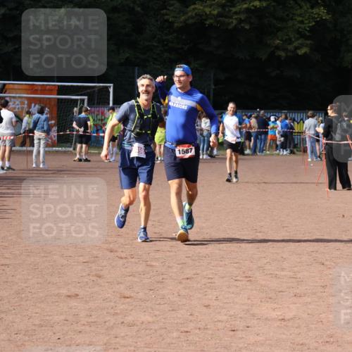 27.09.2026 - 35. Volkslauf durch das schöne Alstertal Strokosch-Dieckow http://msf.ph/oto/10571428 27.09.2026 12:19:47 Ziel 1587, 2498 meine-sportfotos.de