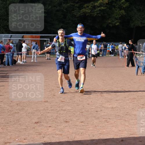 27.09.2026 - 35. Volkslauf durch das schöne Alstertal Strokosch-Dieckow http://msf.ph/oto/10571442 27.09.2026 12:19:48 Ziel 1587, 2498 meine-sportfotos.de