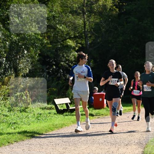 27.09.2026 - 35. Volkslauf durch das schöne Alstertal Dr. Thomas Lammeyer http://msf.ph/oto/10571505 27.09.2026 11:19:20 Laufen 3354, 3251, 3247 meine-sportfotos.de