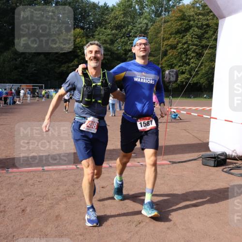 27.09.2026 - 35. Volkslauf durch das schöne Alstertal Strokosch-Dieckow http://msf.ph/oto/10571531 27.09.2026 12:19:52 Ziel 1587, 2051, 2498 meine-sportfotos.de