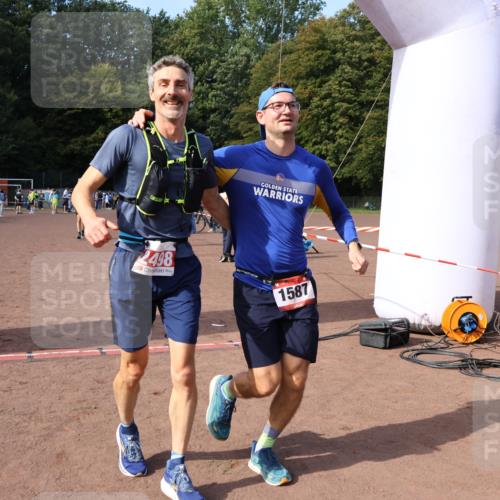 27.09.2026 - 35. Volkslauf durch das schöne Alstertal Strokosch-Dieckow http://msf.ph/oto/10571546 27.09.2026 12:19:52 Ziel 1587, 2051, 2498 meine-sportfotos.de