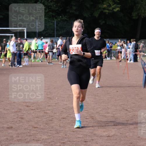 27.09.2026 - 35. Volkslauf durch das schöne Alstertal Strokosch-Dieckow http://msf.ph/oto/10571603 27.09.2026 12:20:11 Ziel 2313, 2505 meine-sportfotos.de