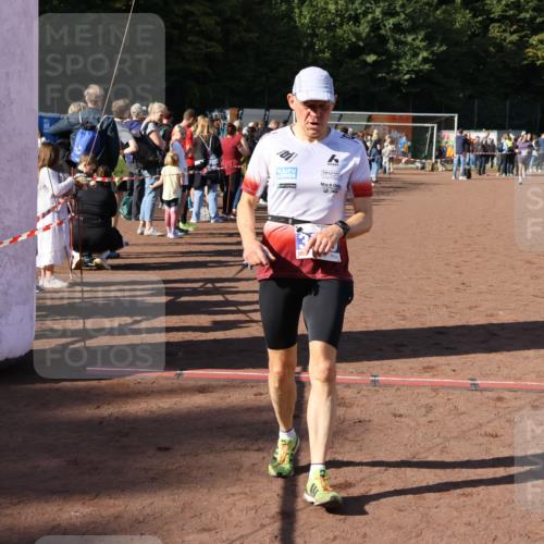 27.09.2026 - 35. Volkslauf durch das schöne Alstertal Strokosch-Dieckow http://msf.ph/oto/10571813 27.09.2026 11:21:07 Ziel 3246, 3252, 3269, 3394 meine-sportfotos.de