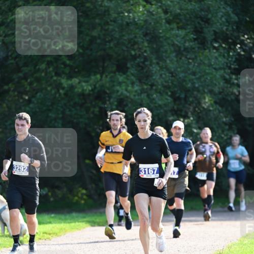 27.09.2026 - 35. Volkslauf durch das schöne Alstertal Dr. Thomas Lammeyer http://msf.ph/oto/10571827 27.09.2026 11:20:59 Laufen 3292, 3167, 17 meine-sportfotos.de
