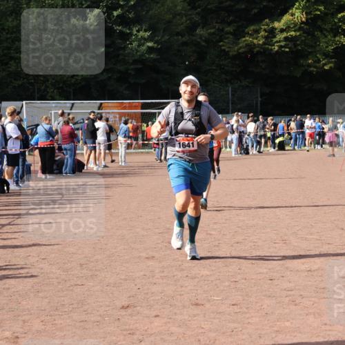 27.09.2026 - 35. Volkslauf durch das schöne Alstertal Strokosch-Dieckow http://msf.ph/oto/10571889 27.09.2026 12:20:51 Ziel 1079, 1641, 2074, 2974 meine-sportfotos.de