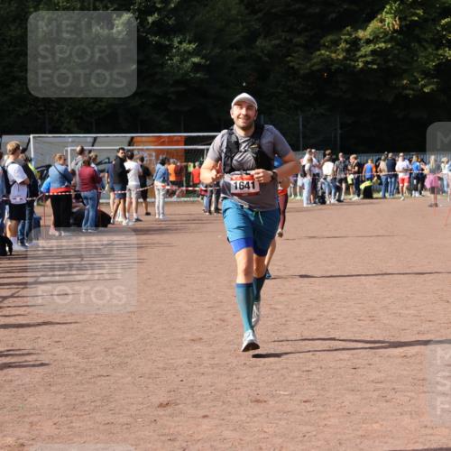 27.09.2026 - 35. Volkslauf durch das schöne Alstertal Strokosch-Dieckow http://msf.ph/oto/10571899 27.09.2026 12:20:51 Ziel 1079, 1641, 2074, 2974 meine-sportfotos.de