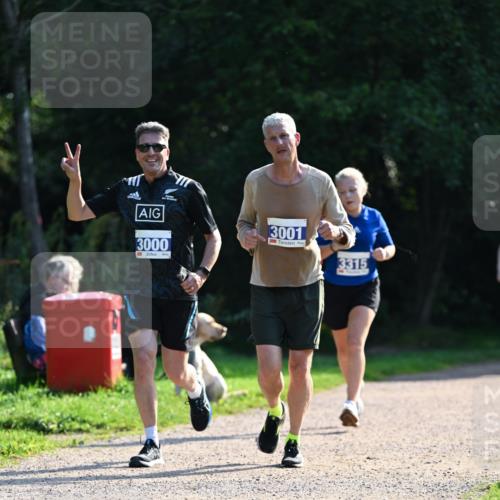 27.09.2026 - 35. Volkslauf durch das schöne Alstertal Dr. Thomas Lammeyer http://msf.ph/oto/10571925 27.09.2026 11:21:25 Laufen 3000, 3001, 3315 meine-sportfotos.de
