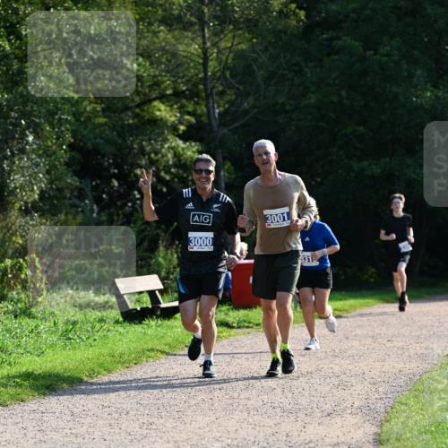 27.09.2026 - 35. Volkslauf durch das schöne Alstertal Dr. Thomas Lammeyer http://msf.ph/oto/10571940 27.09.2026 11:21:27 Laufen 111, 3001, 3000, 331 meine-sportfotos.de