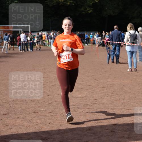 27.09.2026 - 35. Volkslauf durch das schöne Alstertal Strokosch-Dieckow http://msf.ph/oto/10571981 27.09.2026 12:20:57 Ziel 1079, 1641, 2074, 2974 meine-sportfotos.de