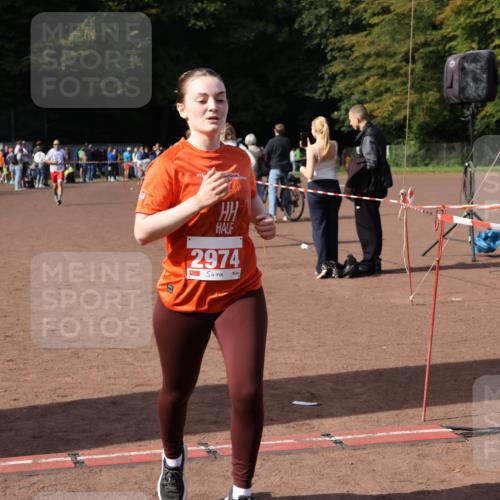 27.09.2026 - 35. Volkslauf durch das schöne Alstertal Strokosch-Dieckow http://msf.ph/oto/10572018 27.09.2026 12:20:58 Ziel 2074, 2974 meine-sportfotos.de