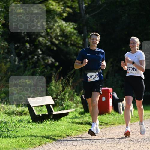 27.09.2026 - 35. Volkslauf durch das schöne Alstertal Dr. Thomas Lammeyer http://msf.ph/oto/10572081 27.09.2026 11:22:02 Laufen 3366, 3367 meine-sportfotos.de