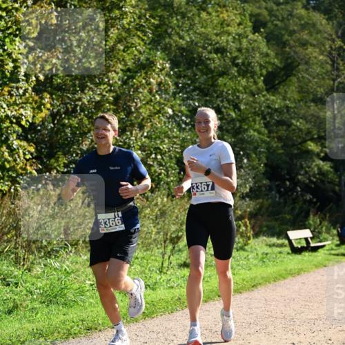 27.09.2026 - 35. Volkslauf durch das schöne Alstertal Dr. Thomas Lammeyer http://msf.ph/oto/10572116 27.09.2026 11:22:06 Laufen 3366, 3367 meine-sportfotos.de