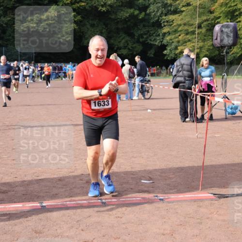 27.09.2026 - 35. Volkslauf durch das schöne Alstertal Strokosch-Dieckow http://msf.ph/oto/10572169 27.09.2026 12:21:32 Ziel 1615, 1620, 1633, 1635, 1639, 1640 meine-sportfotos.de