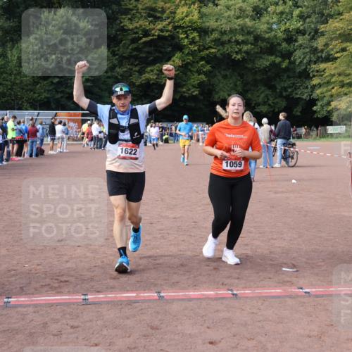 27.09.2026 - 35. Volkslauf durch das schöne Alstertal Strokosch-Dieckow http://msf.ph/oto/10572363 27.09.2026 12:21:44 Ziel 1059, 1622, 2025 meine-sportfotos.de