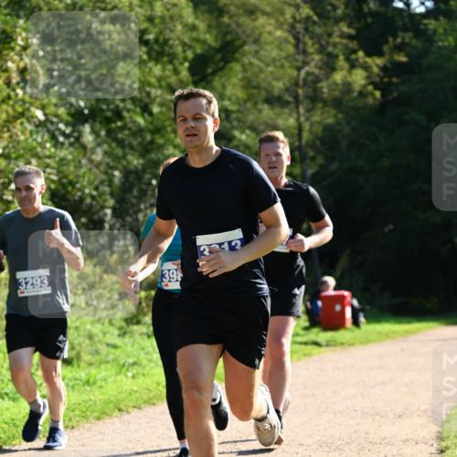 27.09.2026 - 35. Volkslauf durch das schöne Alstertal Dr. Thomas Lammeyer http://msf.ph/oto/10572367 27.09.2026 11:23:26 Laufen 3293, 398 meine-sportfotos.de