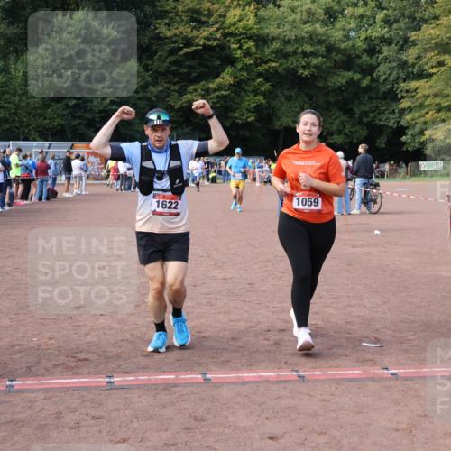 27.09.2026 - 35. Volkslauf durch das schöne Alstertal Strokosch-Dieckow http://msf.ph/oto/10572372 27.09.2026 12:21:44 Ziel 1059, 1622, 2025 meine-sportfotos.de