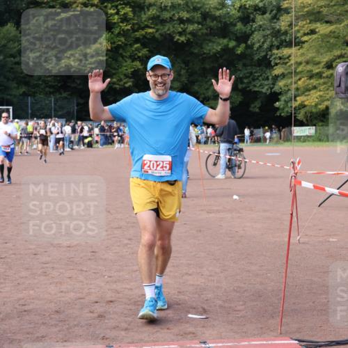 27.09.2026 - 35. Volkslauf durch das schöne Alstertal Strokosch-Dieckow http://msf.ph/oto/10572424 27.09.2026 12:21:51 Ziel 1664, 2025 meine-sportfotos.de