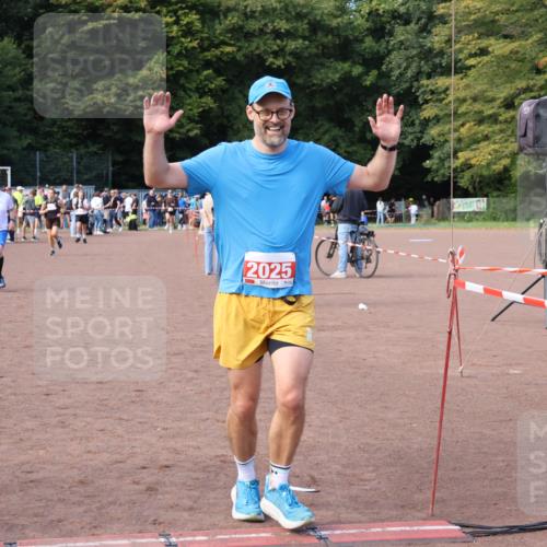 27.09.2026 - 35. Volkslauf durch das schöne Alstertal Strokosch-Dieckow http://msf.ph/oto/10572444 27.09.2026 12:21:51 Ziel 1664, 2025 meine-sportfotos.de