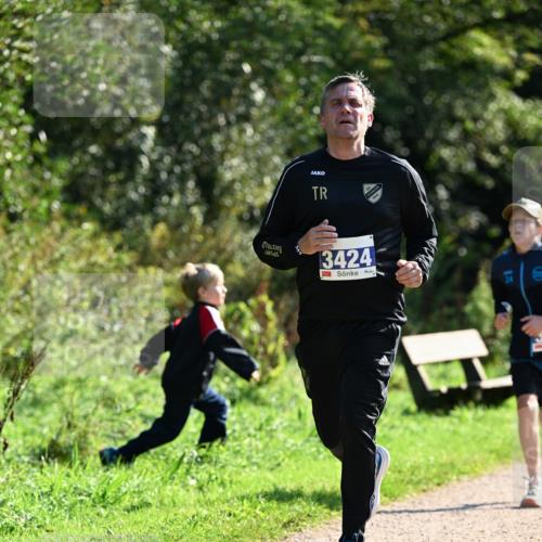 27.09.2026 - 35. Volkslauf durch das schöne Alstertal Dr. Thomas Lammeyer http://msf.ph/oto/10572477 27.09.2026 11:23:47 Laufen 13424, 17 meine-sportfotos.de