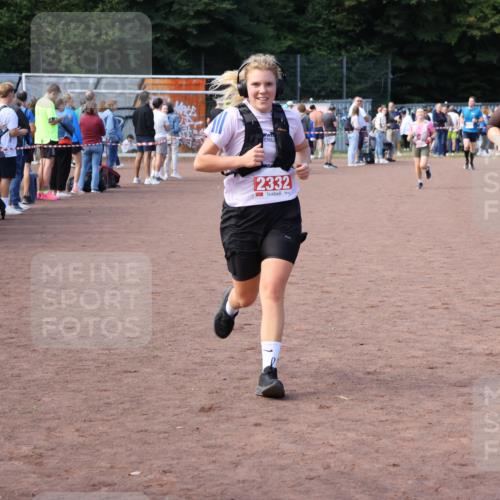 27.09.2026 - 35. Volkslauf durch das schöne Alstertal Strokosch-Dieckow http://msf.ph/oto/10572578 27.09.2026 12:22:03 Ziel 2023, 2247, 2295, 2332 meine-sportfotos.de