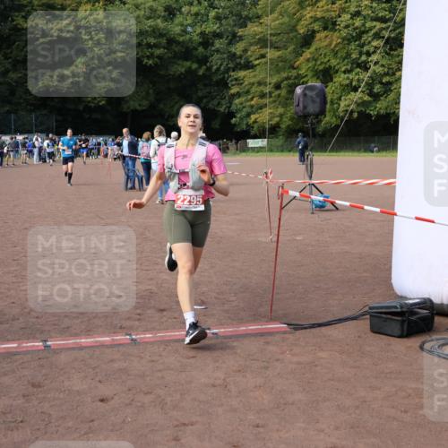 27.09.2026 - 35. Volkslauf durch das schöne Alstertal Strokosch-Dieckow http://msf.ph/oto/10572641 27.09.2026 12:22:10 Ziel 2295, 2359 meine-sportfotos.de
