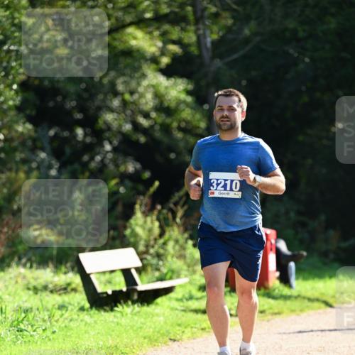 27.09.2026 - 35. Volkslauf durch das schöne Alstertal Dr. Thomas Lammeyer http://msf.ph/oto/10572669 27.09.2026 11:24:33 Laufen 3210 meine-sportfotos.de