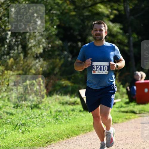 27.09.2026 - 35. Volkslauf durch das schöne Alstertal Dr. Thomas Lammeyer http://msf.ph/oto/10572679 27.09.2026 11:24:34 Laufen 3210 meine-sportfotos.de