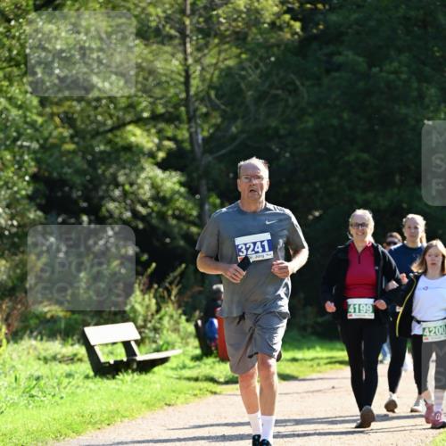 27.09.2026 - 35. Volkslauf durch das schöne Alstertal Dr. Thomas Lammeyer http://msf.ph/oto/10572714 27.09.2026 11:24:40 Laufen 3241, 4199, 4200 meine-sportfotos.de