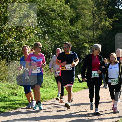 27.09.2026 - 35. Volkslauf durch das schöne Alstertal Dr. Thomas Lammeyer http://msf.ph/oto/10572779 27.09.2026 11:24:49 Laufen 341, 3528, 301, 3992, 4199, 4200 meine-sportfotos.de