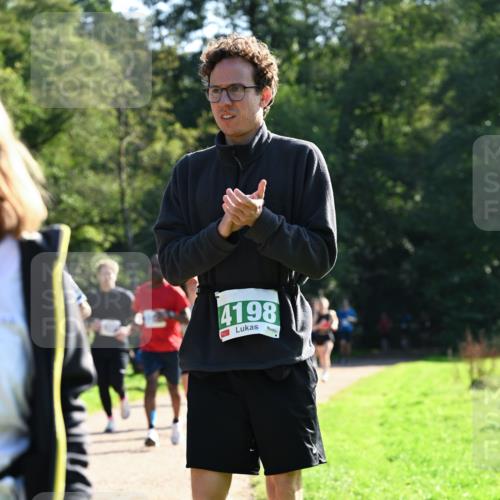 27.09.2026 - 35. Volkslauf durch das schöne Alstertal Dr. Thomas Lammeyer http://msf.ph/oto/10572804 27.09.2026 11:24:56 Laufen 4198 meine-sportfotos.de