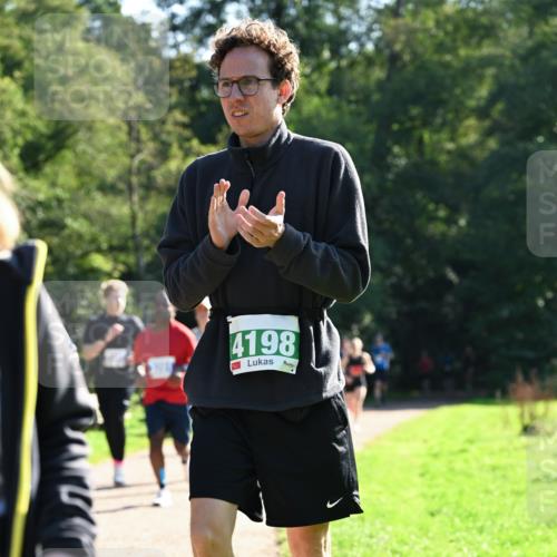 27.09.2026 - 35. Volkslauf durch das schöne Alstertal Dr. Thomas Lammeyer http://msf.ph/oto/10572805 27.09.2026 11:24:56 Laufen 4198 meine-sportfotos.de