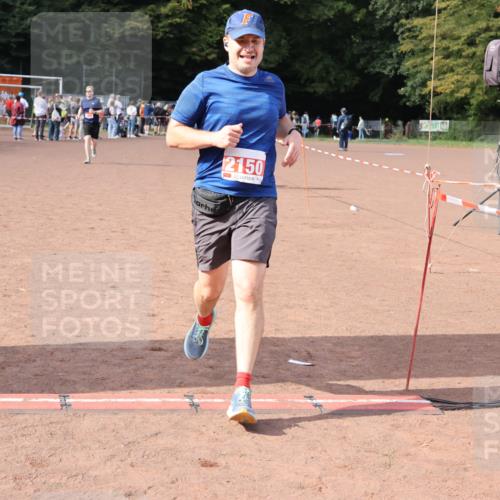 27.09.2026 - 35. Volkslauf durch das schöne Alstertal Strokosch-Dieckow http://msf.ph/oto/10573040 27.09.2026 12:23:00 Ziel 1644, 1668, 2150 meine-sportfotos.de