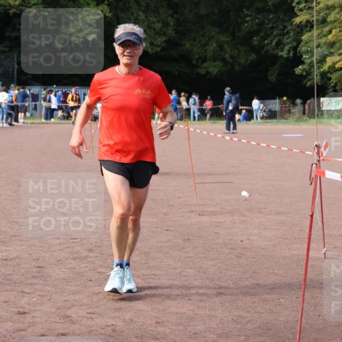 27.09.2026 - 35. Volkslauf durch das schöne Alstertal Strokosch-Dieckow http://msf.ph/oto/10573149 27.09.2026 12:23:24 Ziel 2086, 2372 meine-sportfotos.de