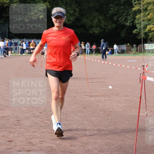 27.09.2026 - 35. Volkslauf durch das schöne Alstertal Strokosch-Dieckow http://msf.ph/oto/10573154 27.09.2026 12:23:24 Ziel 2086, 2372 meine-sportfotos.de