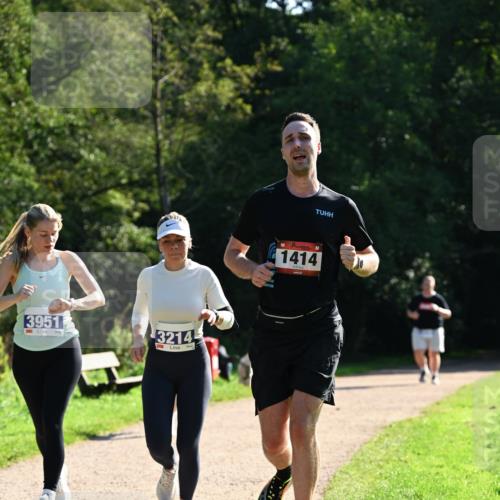 27.09.2026 - 35. Volkslauf durch das schöne Alstertal Dr. Thomas Lammeyer http://msf.ph/oto/10573156 27.09.2026 11:26:42 Laufen 3951, 3214, 1414 meine-sportfotos.de