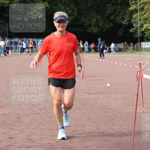 27.09.2026 - 35. Volkslauf durch das schöne Alstertal Strokosch-Dieckow http://msf.ph/oto/10573169 27.09.2026 12:23:24 Ziel 2086, 2372 meine-sportfotos.de