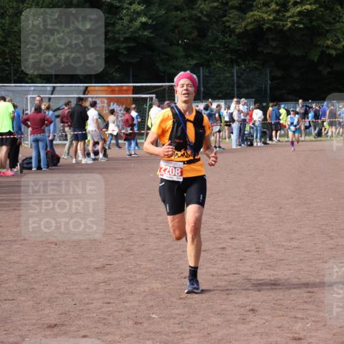 27.09.2026 - 35. Volkslauf durch das schöne Alstertal Strokosch-Dieckow http://msf.ph/oto/10573186 27.09.2026 12:23:37 Ziel 2208 meine-sportfotos.de