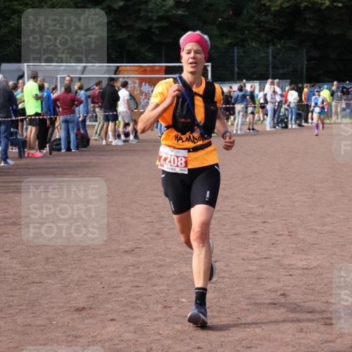 27.09.2026 - 35. Volkslauf durch das schöne Alstertal Strokosch-Dieckow http://msf.ph/oto/10573229 27.09.2026 12:23:38 Ziel 2208 meine-sportfotos.de