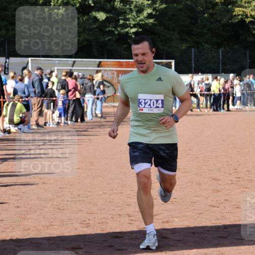 27.09.2026 - 35. Volkslauf durch das schöne Alstertal Strokosch-Dieckow http://msf.ph/oto/10573246 27.09.2026 11:20:41 Ziel 3204, 3427 meine-sportfotos.de