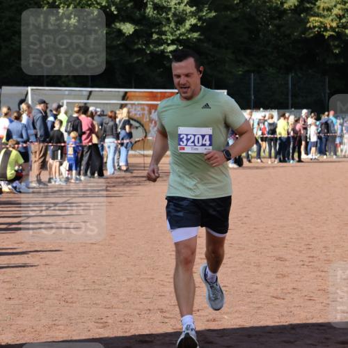 27.09.2026 - 35. Volkslauf durch das schöne Alstertal Strokosch-Dieckow http://msf.ph/oto/10573293 27.09.2026 11:20:41 Ziel 3204, 3427 meine-sportfotos.de