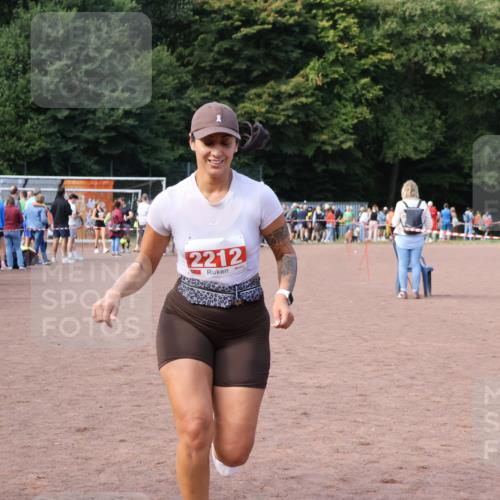 27.09.2026 - 35. Volkslauf durch das schöne Alstertal Strokosch-Dieckow http://msf.ph/oto/10573409 27.09.2026 12:24:24 Ziel 2212 meine-sportfotos.de