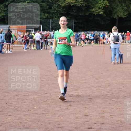 27.09.2026 - 35. Volkslauf durch das schöne Alstertal Strokosch-Dieckow http://msf.ph/oto/10573427 27.09.2026 12:24:45 Ziel 1089 meine-sportfotos.de