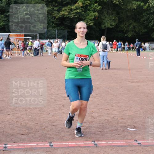 27.09.2026 - 35. Volkslauf durch das schöne Alstertal Strokosch-Dieckow http://msf.ph/oto/10573456 27.09.2026 12:24:47 Ziel 1089 meine-sportfotos.de
