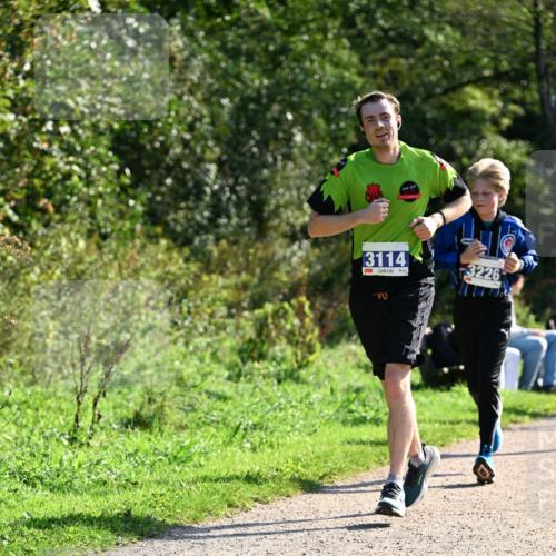 27.09.2026 - 35. Volkslauf durch das schöne Alstertal Dr. Thomas Lammeyer http://msf.ph/oto/10573458 27.09.2026 11:28:32 Laufen 3114, 3226 meine-sportfotos.de