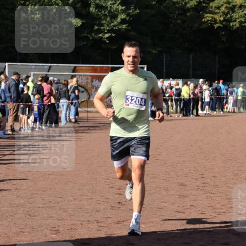 27.09.2026 - 35. Volkslauf durch das schöne Alstertal Strokosch-Dieckow http://msf.ph/oto/10573503 27.09.2026 11:20:40 Ziel 3204, 3427 meine-sportfotos.de