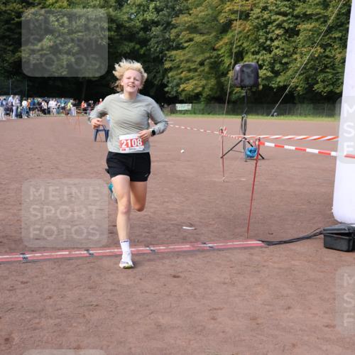 27.09.2026 - 35. Volkslauf durch das schöne Alstertal Strokosch-Dieckow http://msf.ph/oto/10573602 27.09.2026 12:25:10 Ziel 2108 meine-sportfotos.de