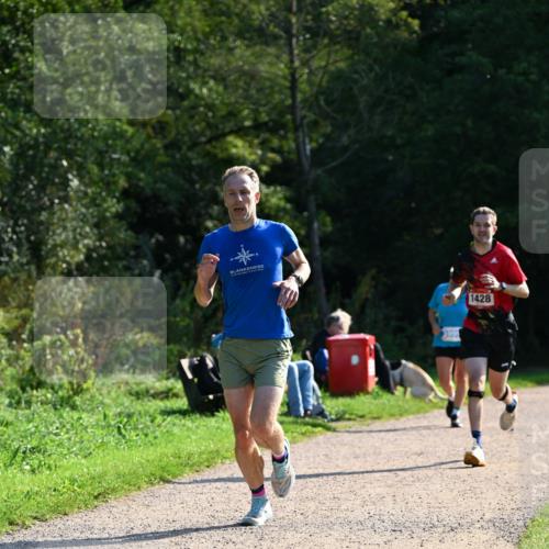 27.09.2026 - 35. Volkslauf durch das schöne Alstertal Dr. Thomas Lammeyer http://msf.ph/oto/10573603 27.09.2026 11:29:08 Laufen 1428 meine-sportfotos.de