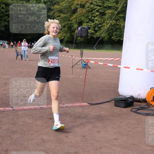 27.09.2026 - 35. Volkslauf durch das schöne Alstertal Strokosch-Dieckow http://msf.ph/oto/10573619 27.09.2026 12:25:10 Ziel 2108 meine-sportfotos.de