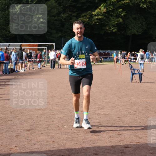 27.09.2026 - 35. Volkslauf durch das schöne Alstertal Strokosch-Dieckow http://msf.ph/oto/10573709 27.09.2026 12:25:29 Ziel 2168, 2342, 2392 meine-sportfotos.de