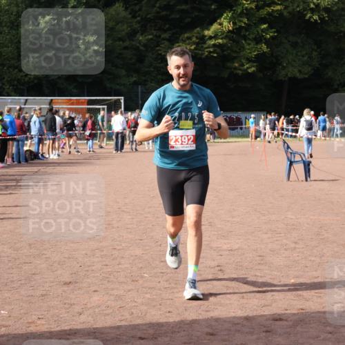 27.09.2026 - 35. Volkslauf durch das schöne Alstertal Strokosch-Dieckow http://msf.ph/oto/10573716 27.09.2026 12:25:29 Ziel 2168, 2342, 2392 meine-sportfotos.de